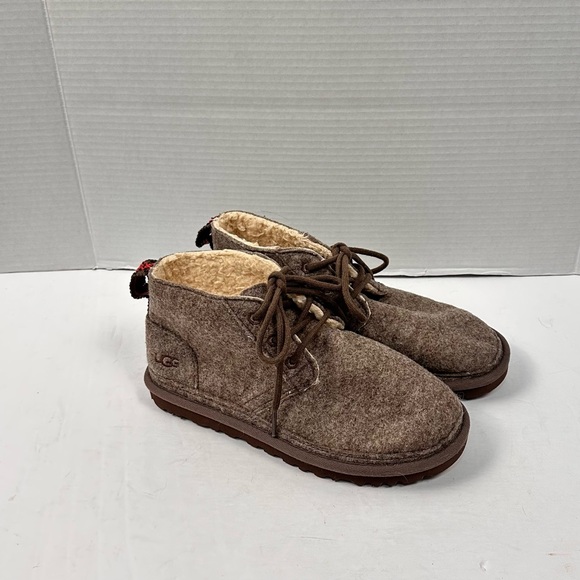UGG Refelt Neumel Chukka Sz 7 - Picture 1 of 7
